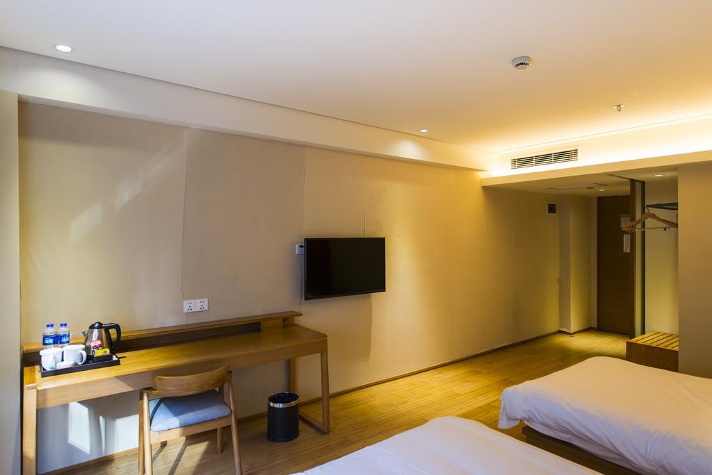 Ji Hotel Shanghai Lujiazui Esterno foto